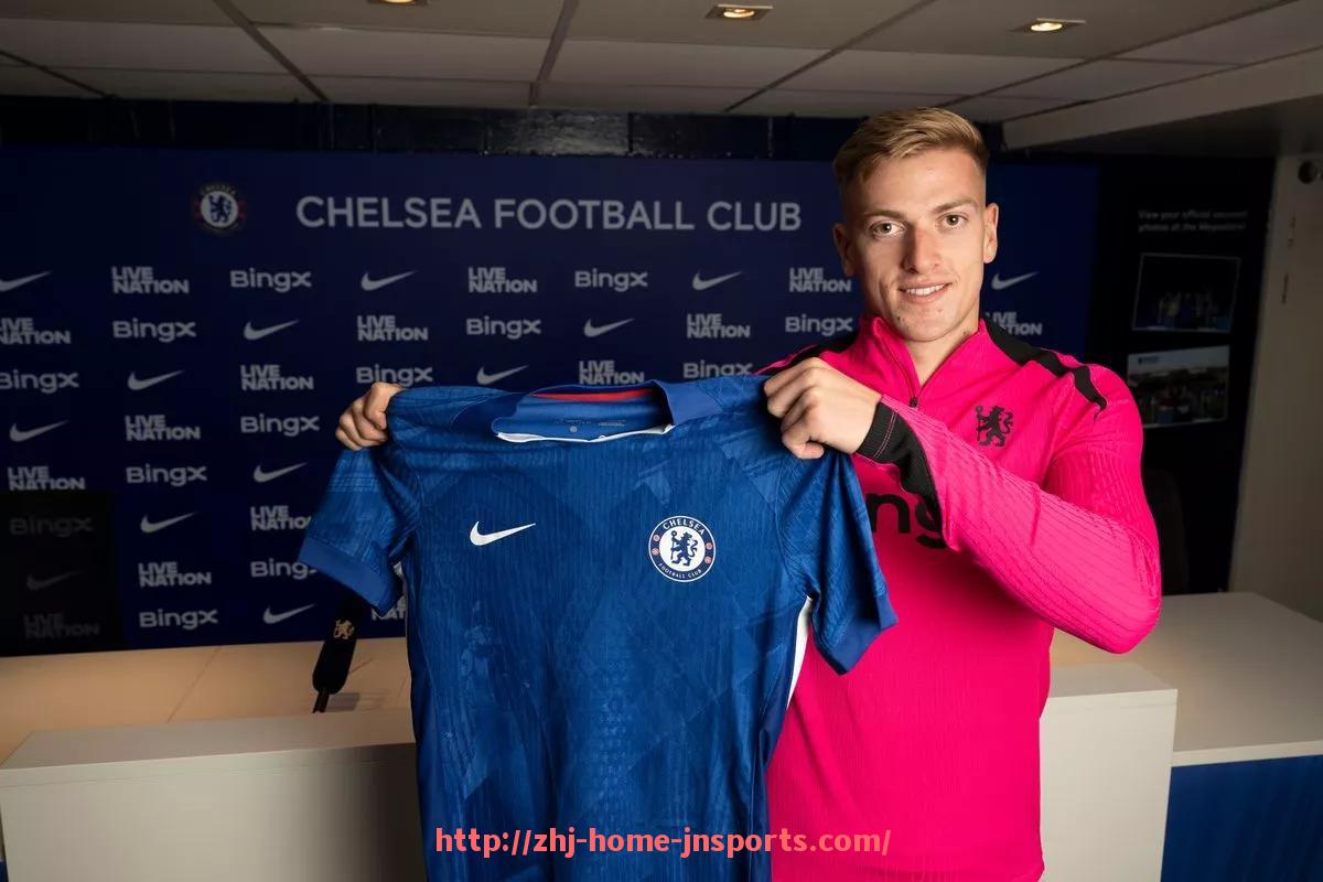 江南综合体育-曾捧起欧冠奖杯的德甲俱乐部名单及荣耀回顾