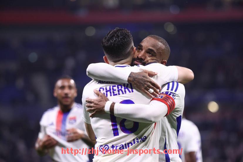 江南综合体育-2025年世俱杯比赛专用球鞋配置标准全面解析与应用实践